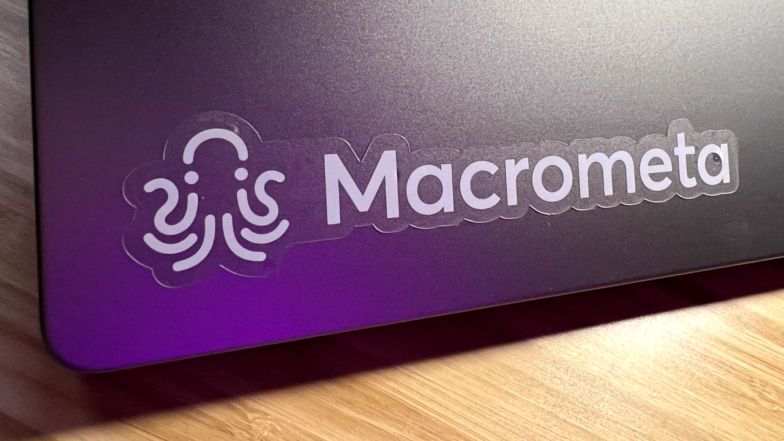 Macrometa logo sticker
